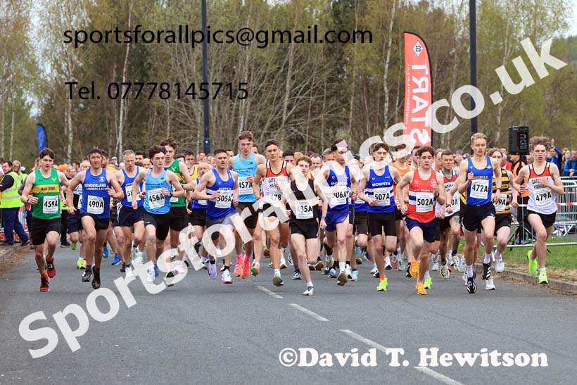 Senior mens relay, 2025 Elswick Harriers Good Friday Road Relays, Newburn, Newcastle upon Tyne. Photo: David T. Hewitson/Sports for All Pics